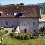 Otel De La Tour Pont-de-lʼArche