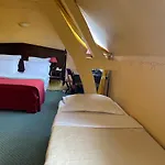 De La Tour Otel 3*