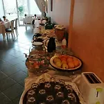De La Tour Otel 3*