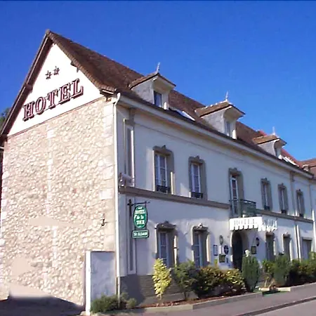Otel De La Tour 3*