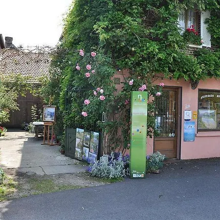 Hotel De La Tour