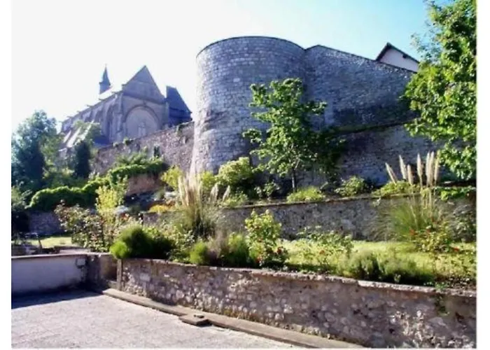 De La Tour 3* Pont-de-l'Arche